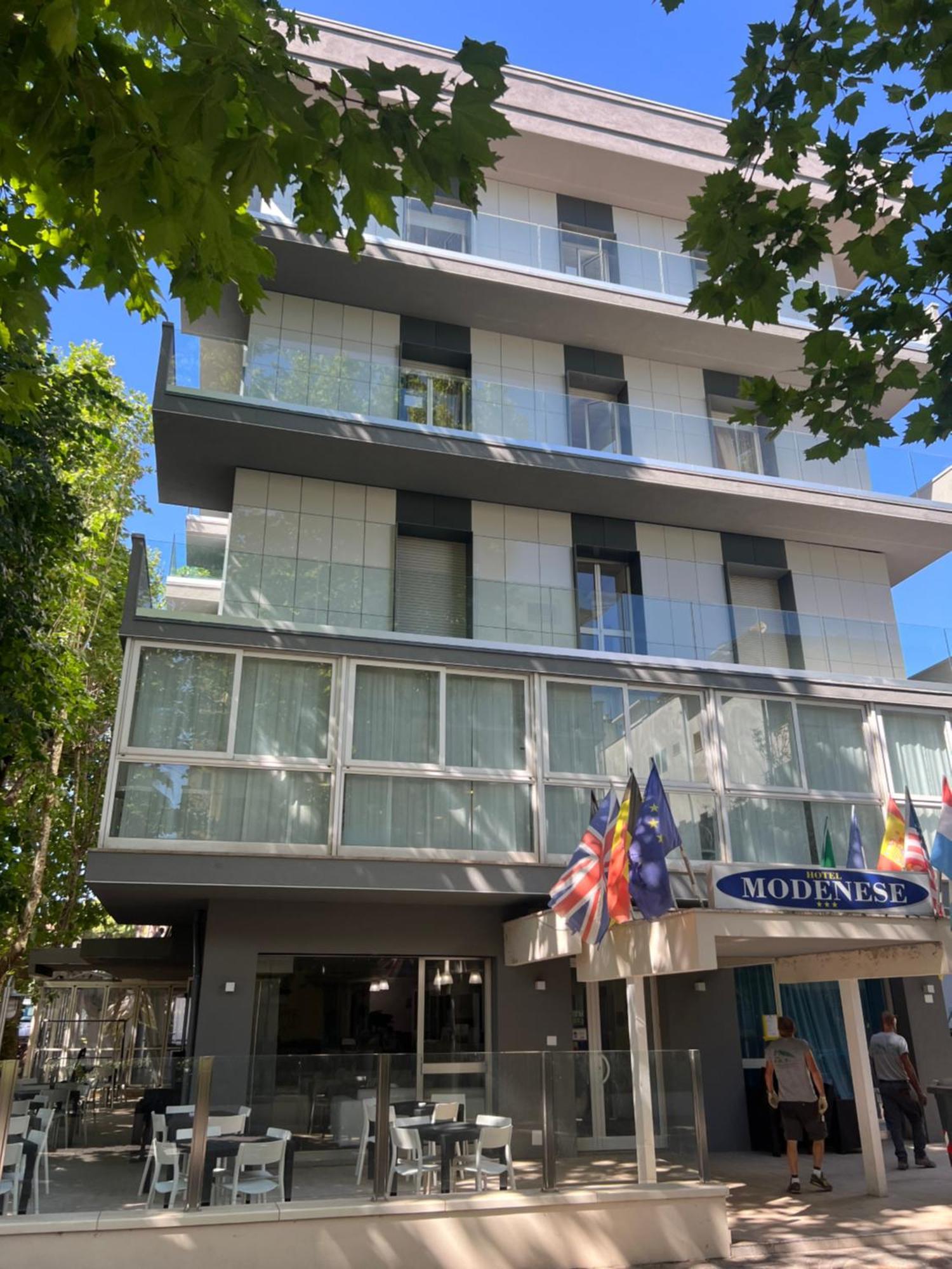 Hotel Modenese Риччоне Экстерьер фото